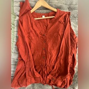 Old Navy XL women’s jump suit.  Burnt orange.